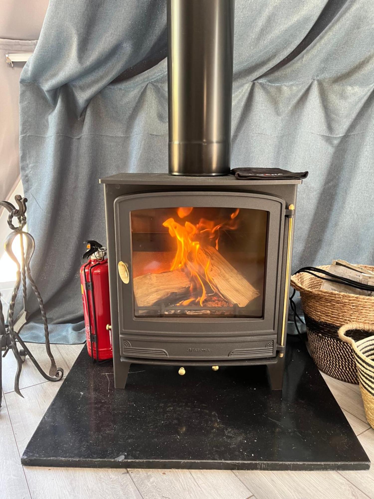 Cambridgeshire Glamping Luxury tent Fowlmere